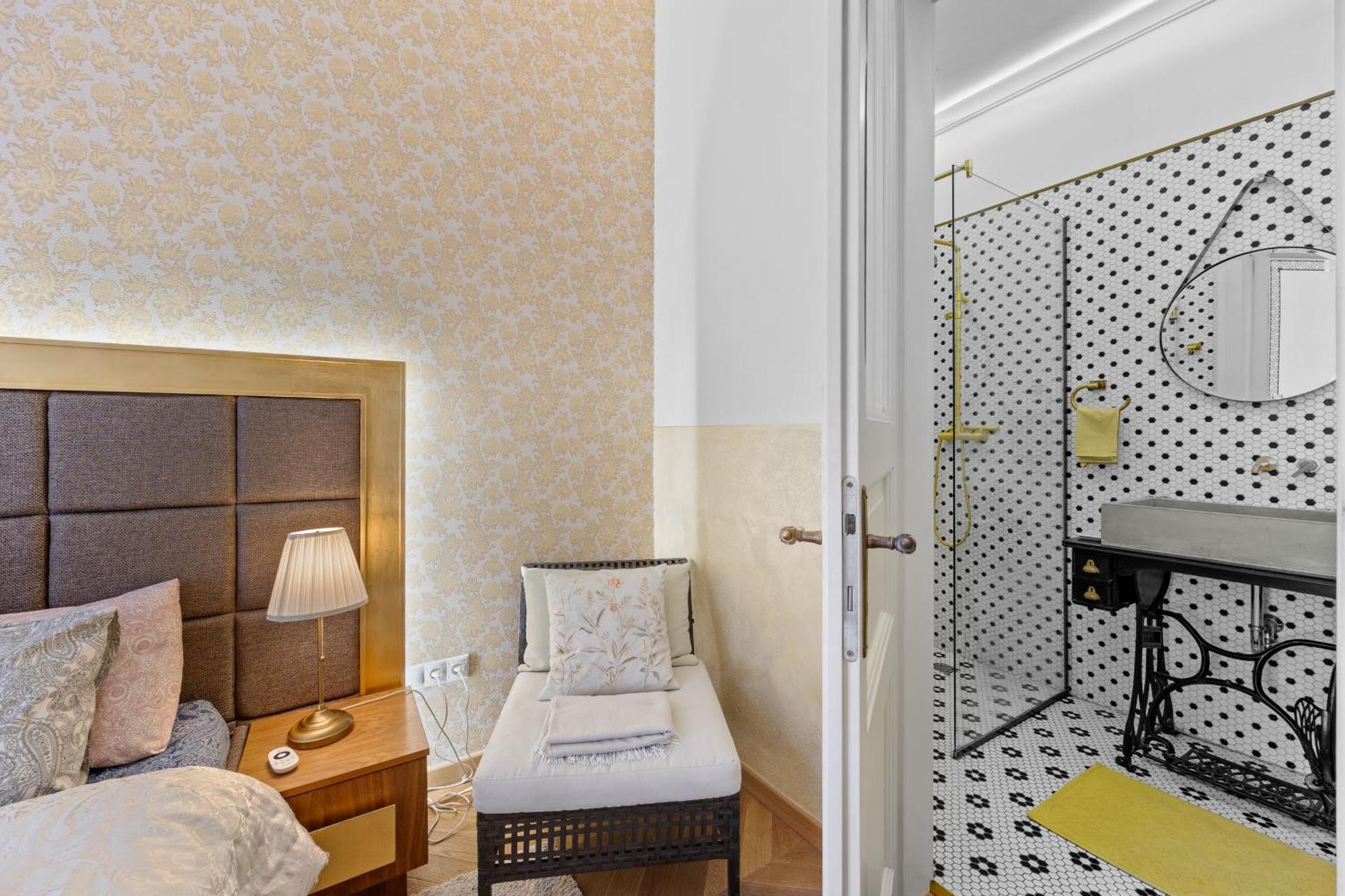 Count Zrinyi Basilica Luxurious Residence Budapest Exteriör bild