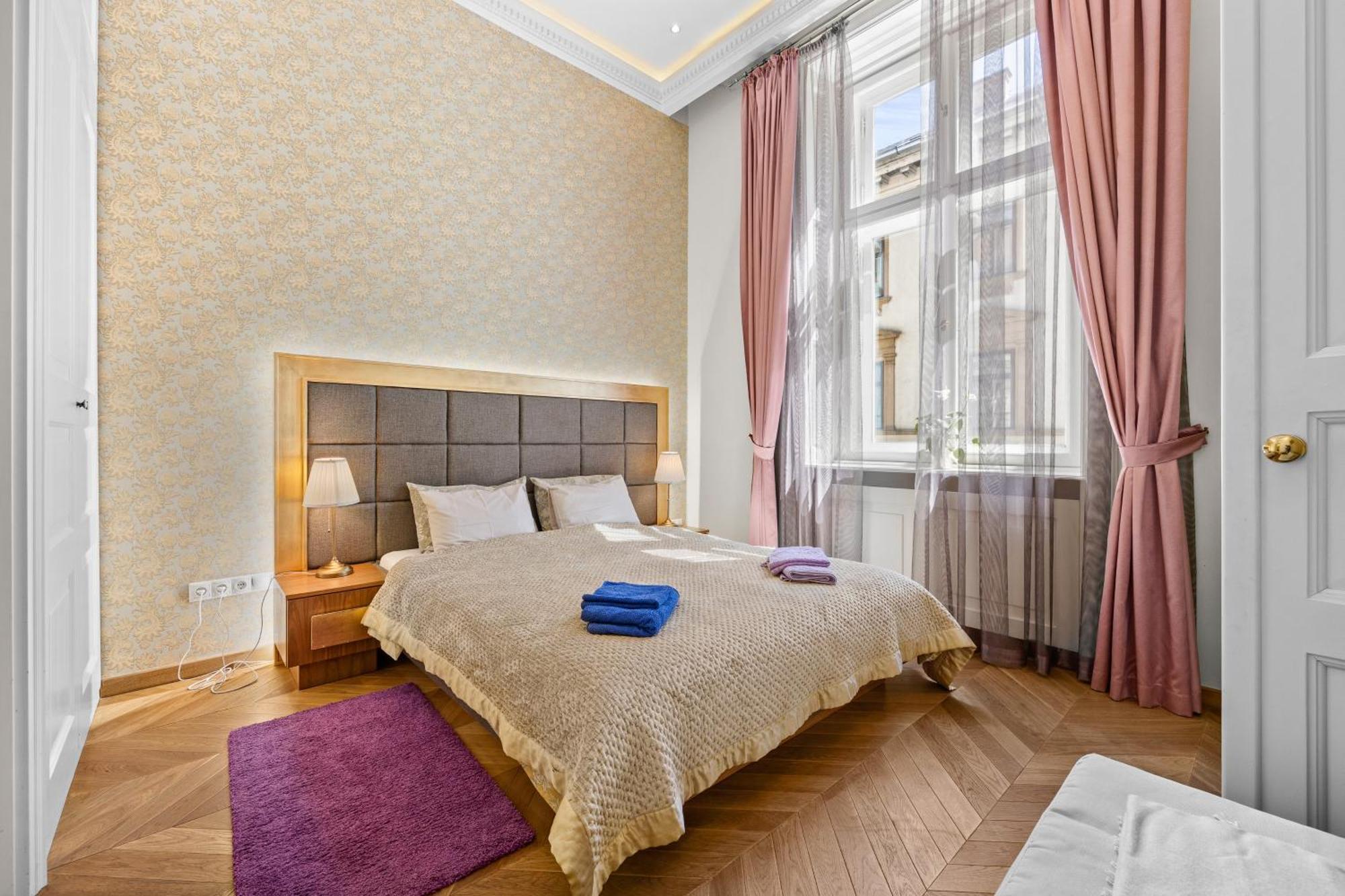 Count Zrinyi Basilica Luxurious Residence Budapest Exteriör bild